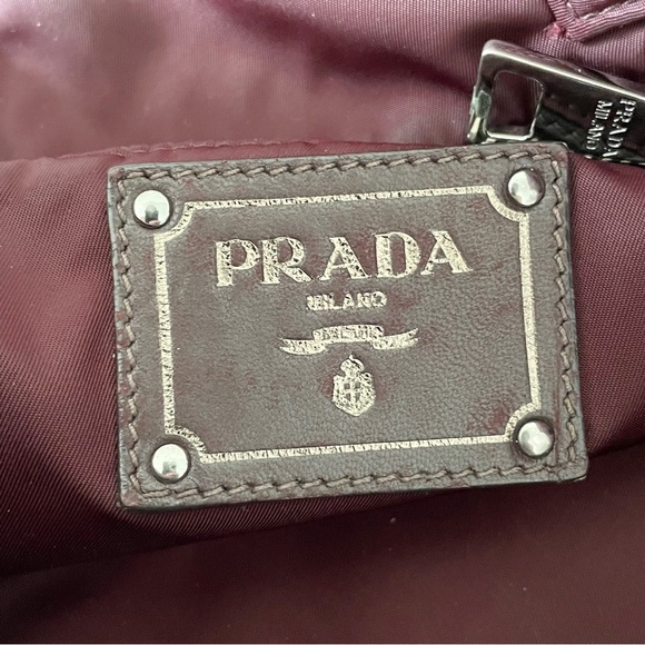 Prada burgundy Tessuto nylon large travel tote bag - Picture 9 of 10